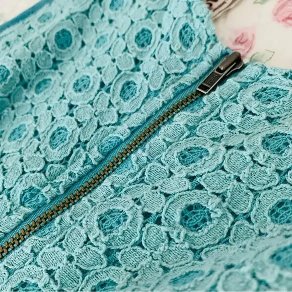Mudd | lace short sleeve dress size small with see-through midriff tiffany blue - Picture 5 of 6
